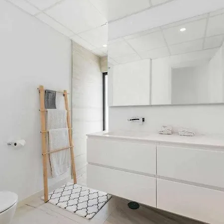 Piscina Privada A Unos Minutos De La Playa
