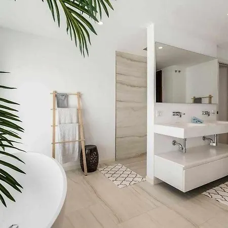 Villa Piscina Privada A Unos Minutos De La Playa